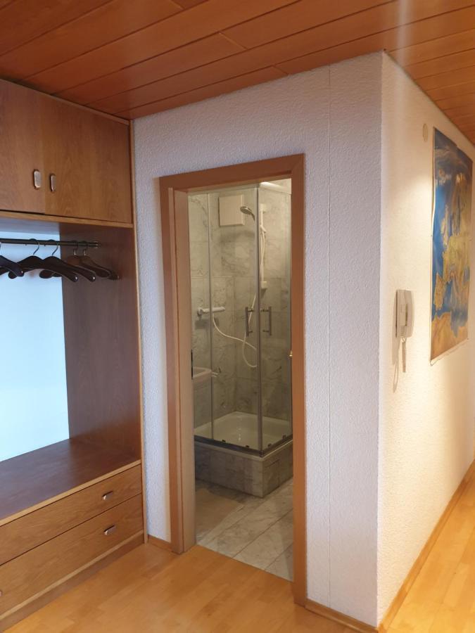 קונסטנץ Wohnung Fuer 4 Personen, 2 Schlafzimmer, 2 Parkplaetze, Wlan מראה חיצוני תמונה