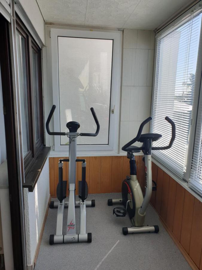 קונסטנץ Wohnung Fuer 4 Personen, 2 Schlafzimmer, 2 Parkplaetze, Wlan מראה חיצוני תמונה